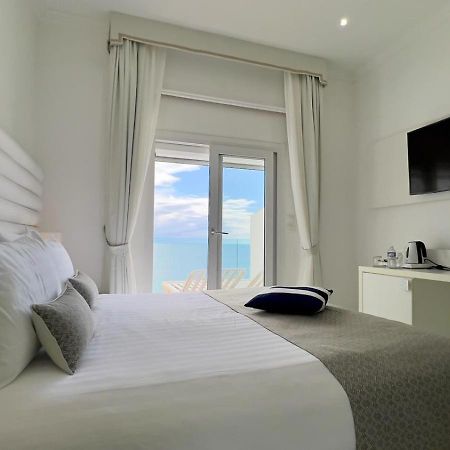 Hotel La Calanque Cavalaire-sur-Mer Kültér fotó