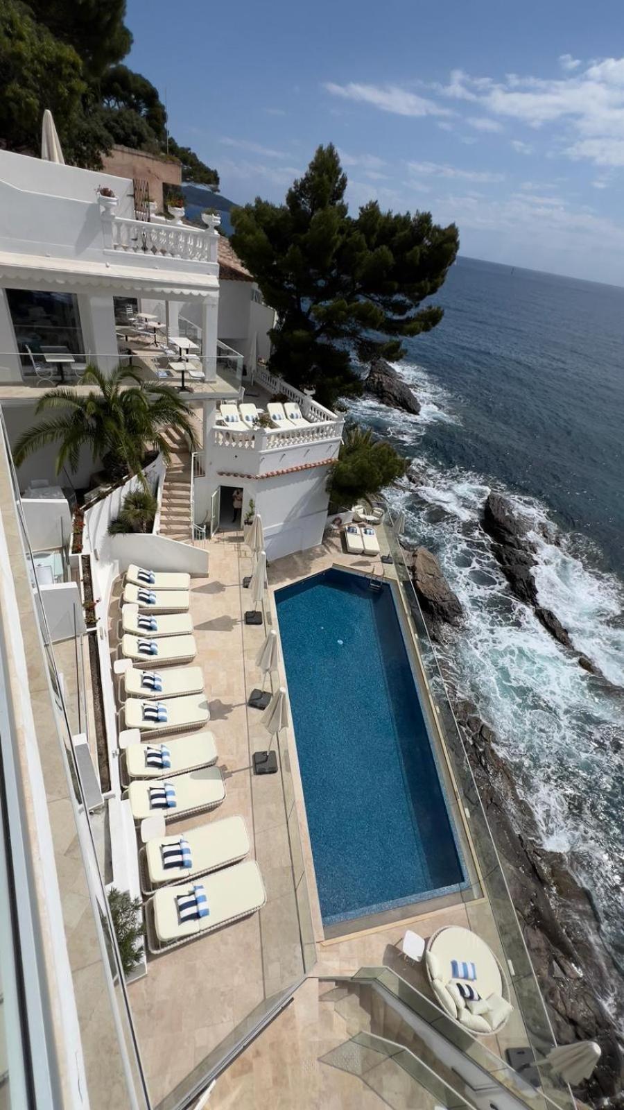 Hotel La Calanque Cavalaire-sur-Mer Kültér fotó