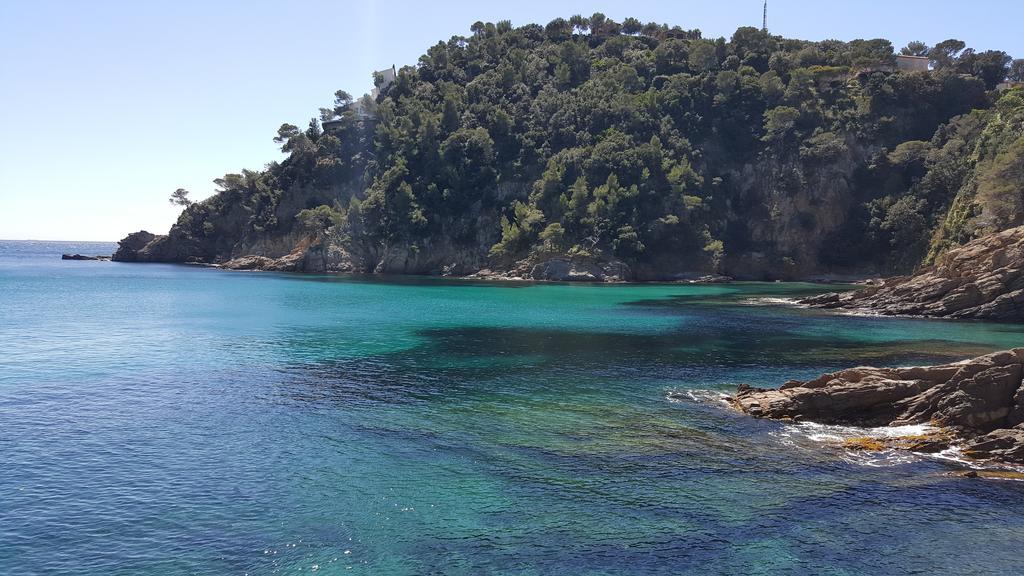 Hotel La Calanque Cavalaire-sur-Mer Kültér fotó