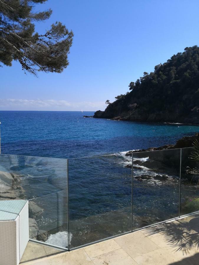 Hotel La Calanque Cavalaire-sur-Mer Kültér fotó